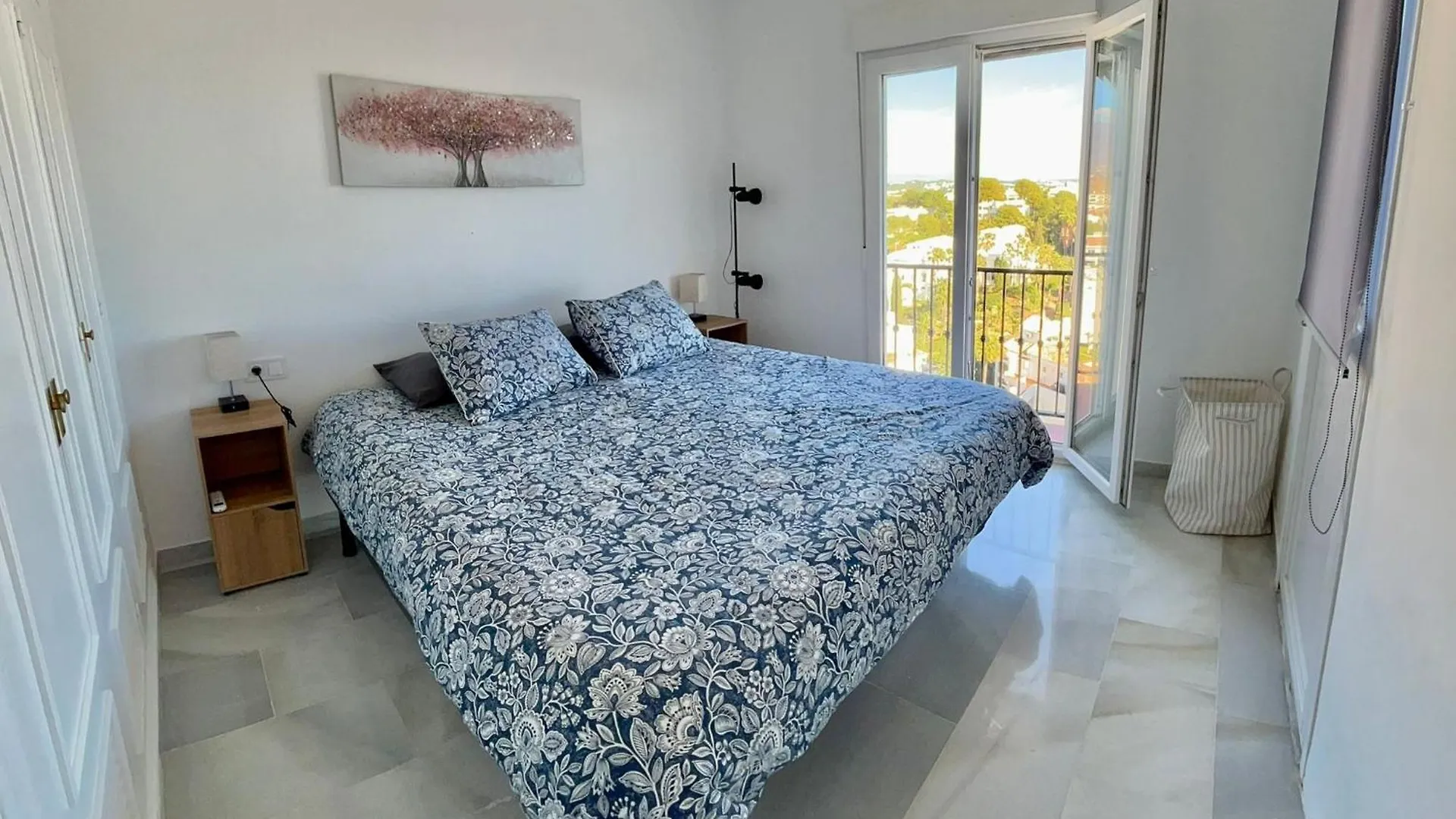 Casa Urano Apartment Sitio de Calahonda