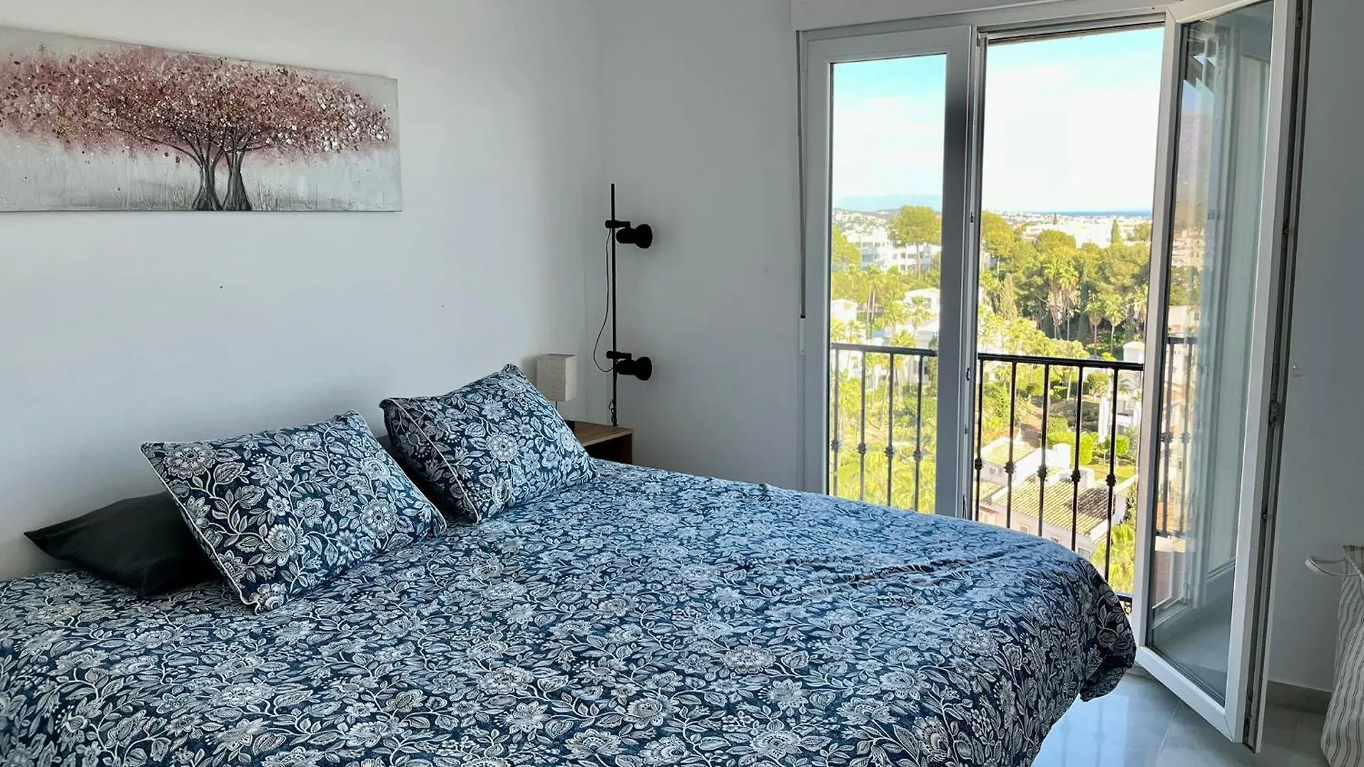 Casa Urano Apartment Sitio de Calahonda