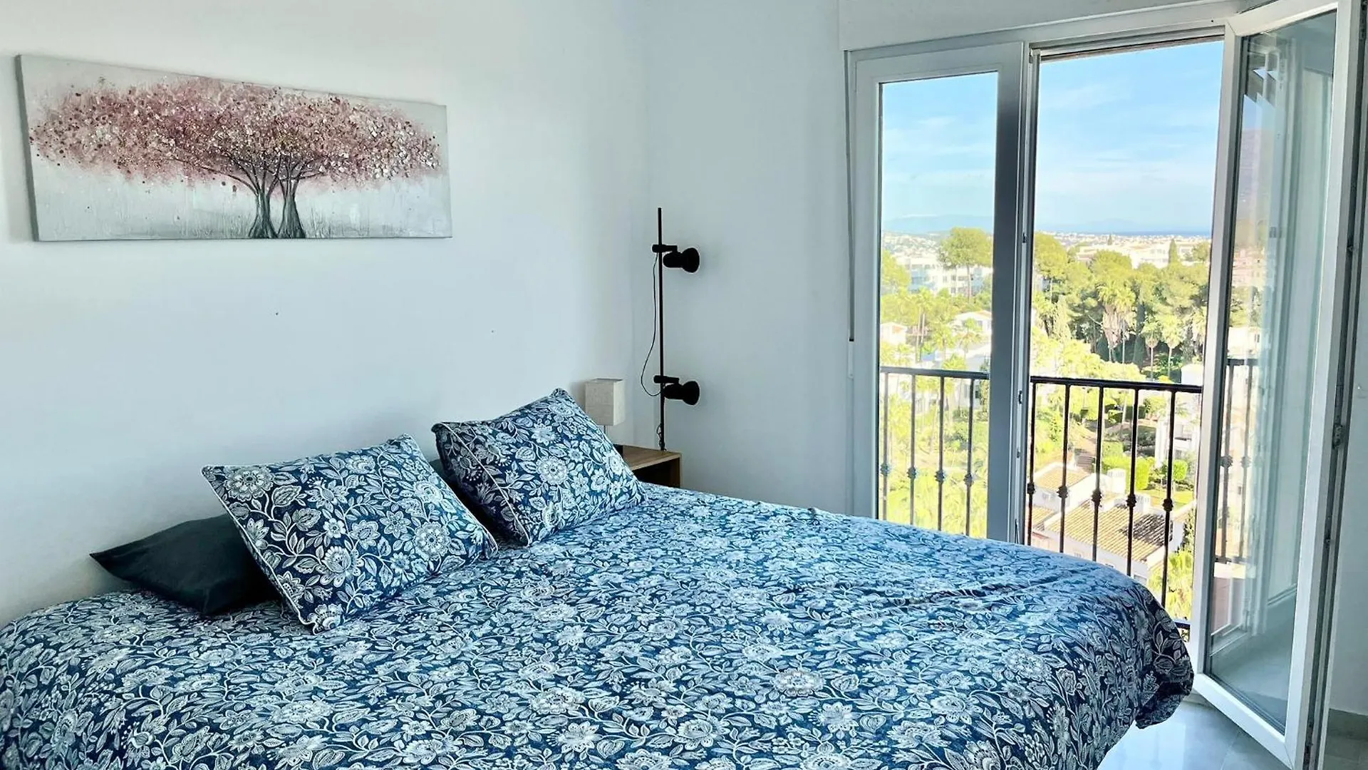 Casa Urano Apartment Sitio de Calahonda