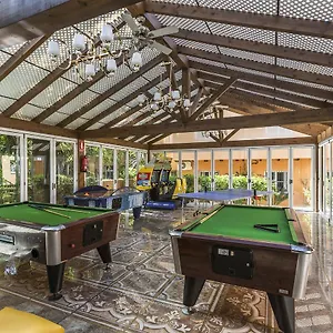 Mijas Costa Oasis By Grangefield Oasis Club Sitio de Calahonda